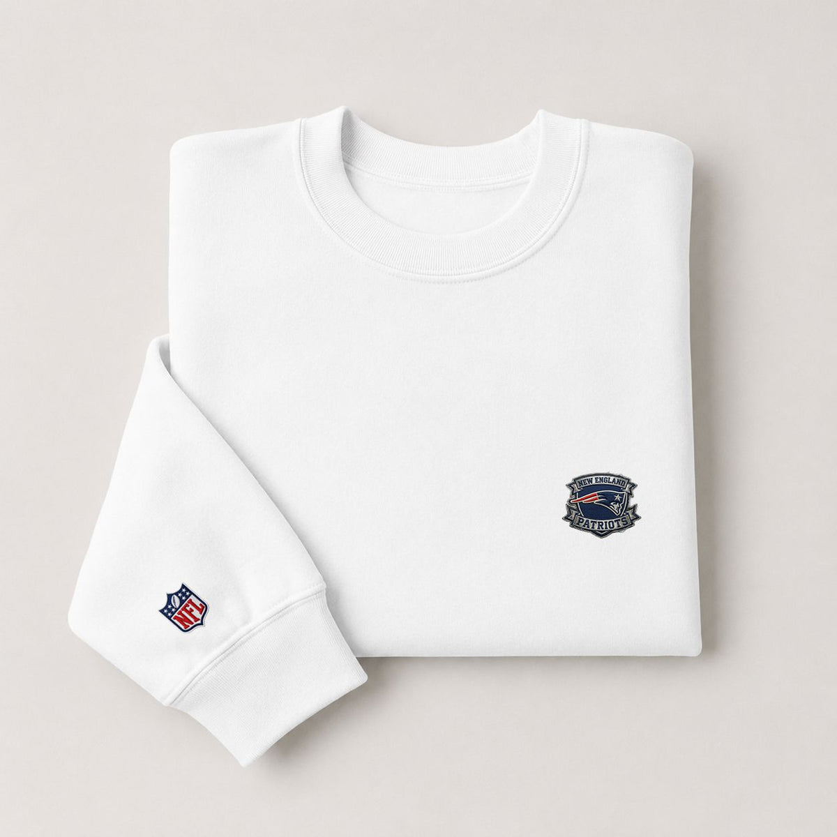 New England Patriots Embroidered Logo Crewneck Sweatshirt - Unisex Adult Pullover